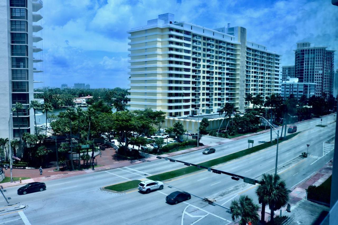 Collins Apartments By Design Suites Miami Beach Exterior foto